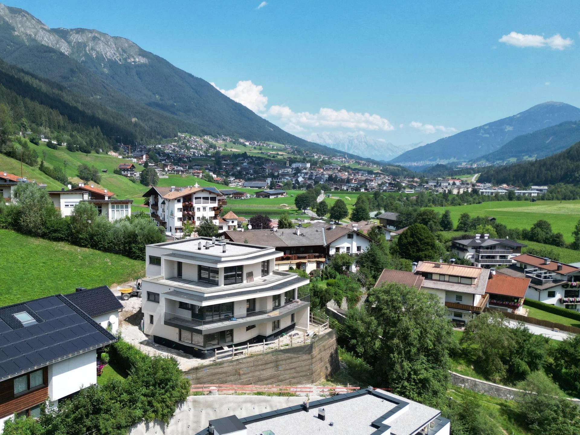 Penthouse mit Panorama-Blick ins Stubaital und herrlicher Dachterrasse
