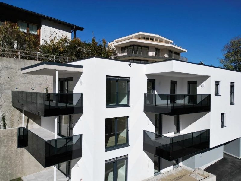 Großzügige Familienwohnung mit Garten, Terrasse und Aufzug