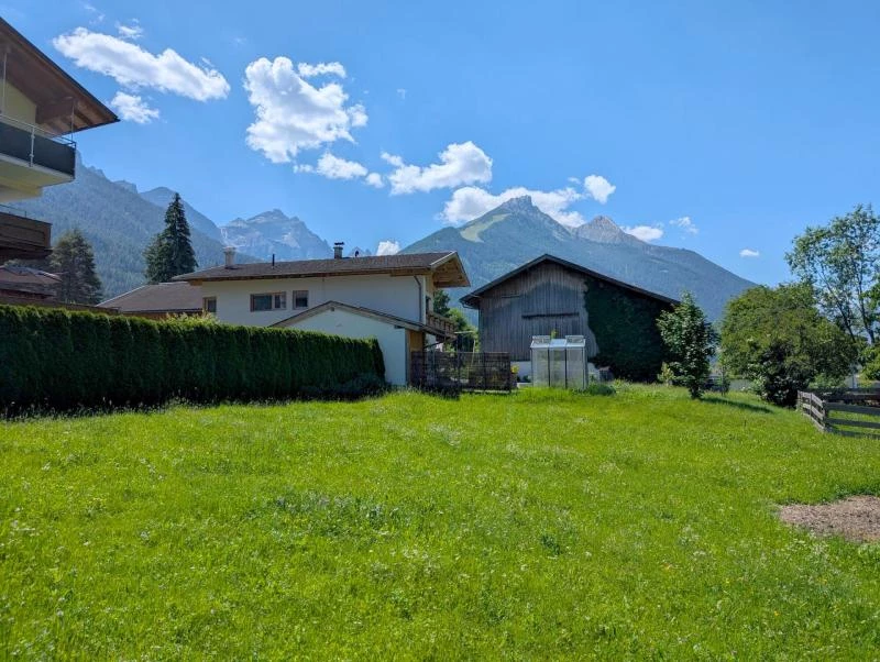 Neu bei ATH Immobilien: Großartiges Baugrundstück für kleine Budgets