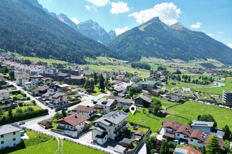 Neu bei ATH Immobilien: Kompaktes Baugrundstück in sonniger Lage im vorderen Stubaital
