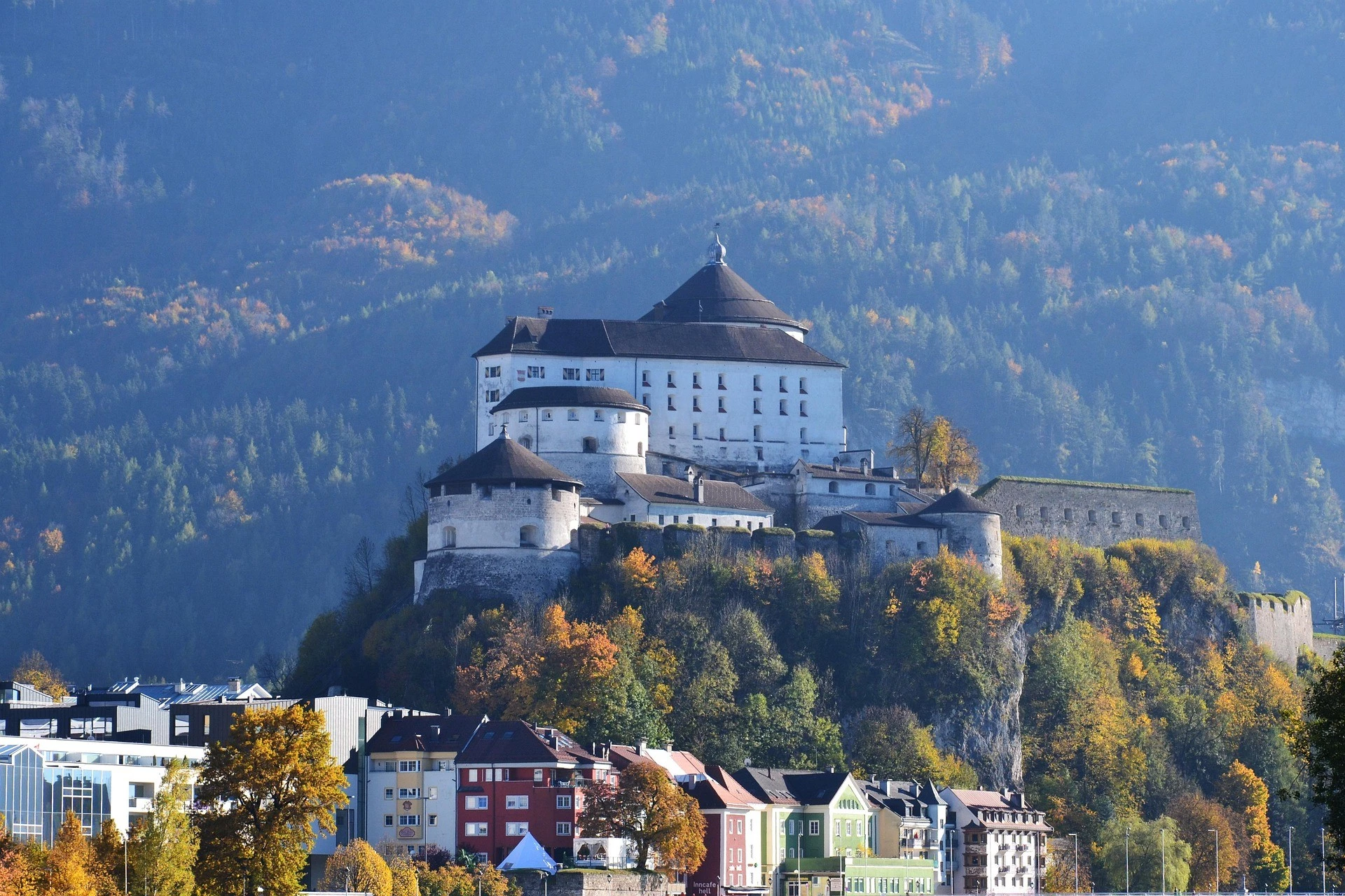 Erstklassiges Investment: Wohn- und Geschäftshaus in 1A Lage