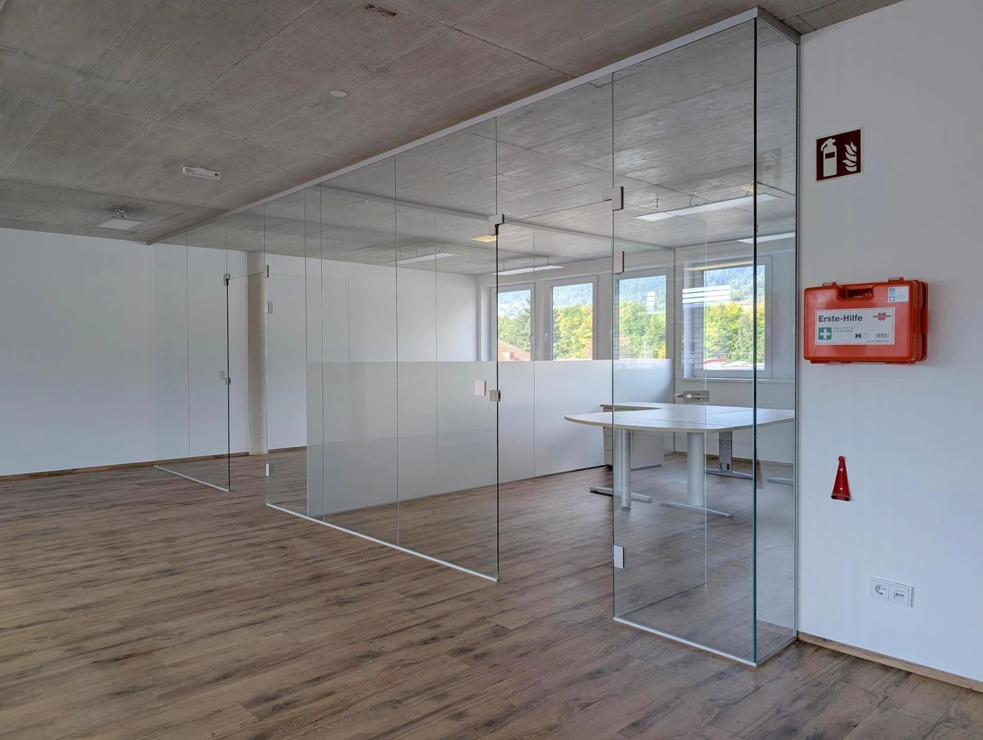 Repräsentativ und modern: Neuwertiges Büro mit hochwertiger Ausstattung